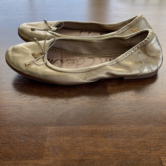 Sam Edelman Gold Felicia Flat - Picture 5 of 7